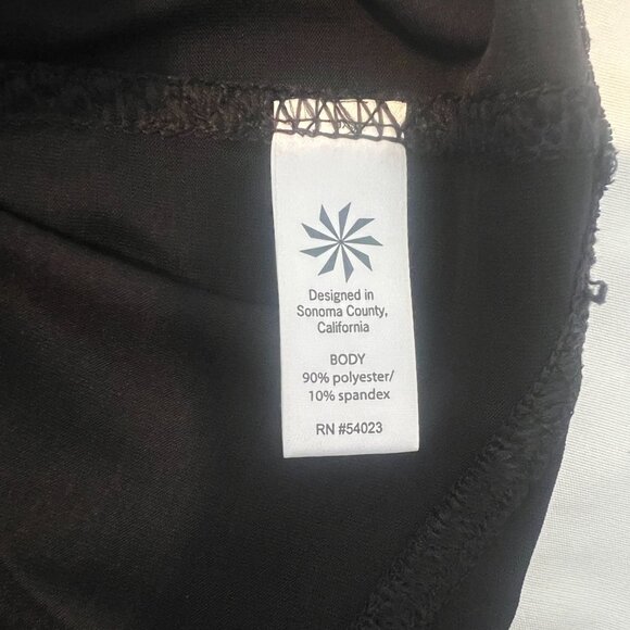 Athleta‎ Women’s 1/2 Zip Long Sleeve Active Top Black Ruched with Pockets M - Picture 9 of 9